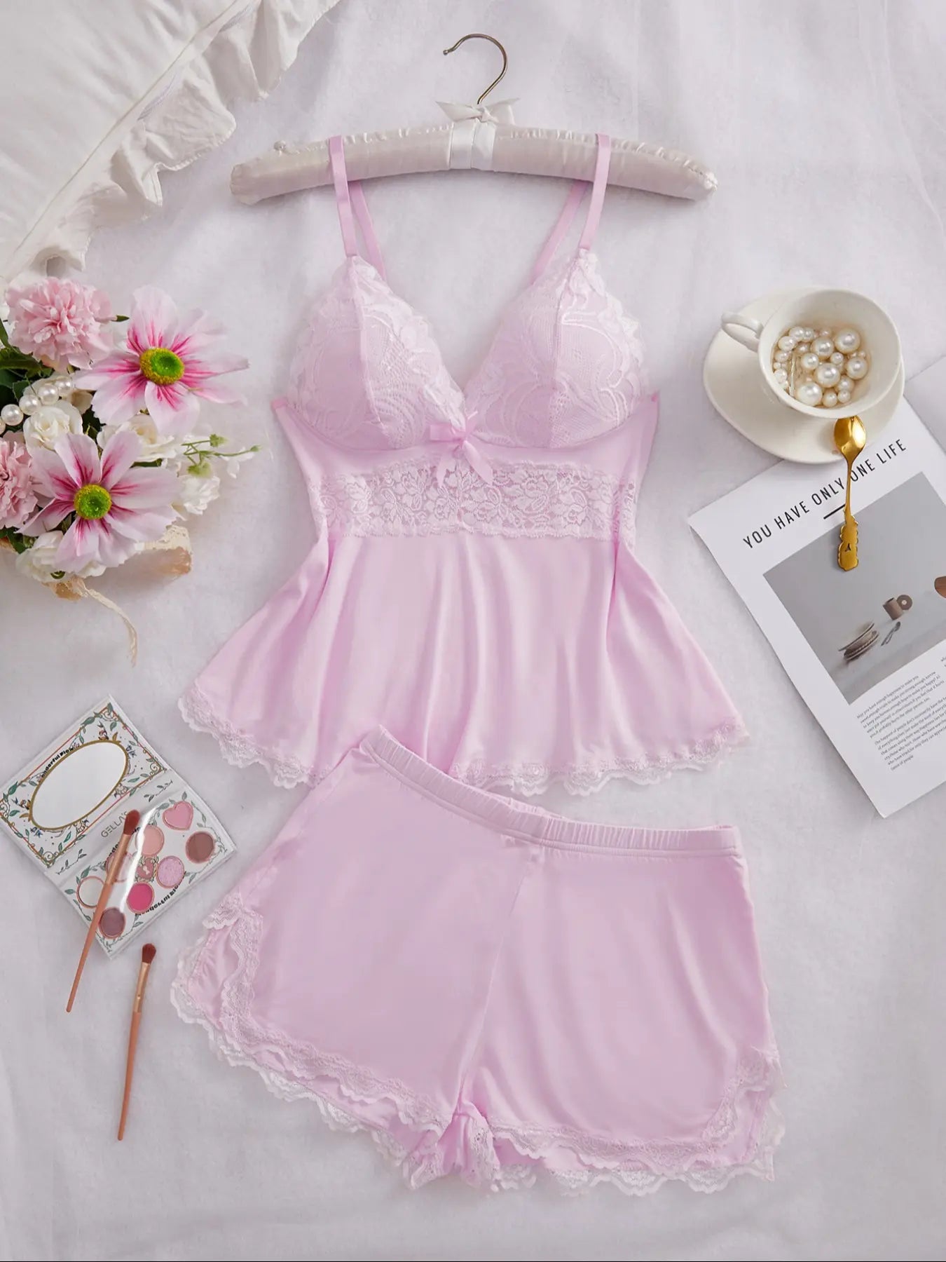 NINONERA Plain Lace Patchwork Bow Decor Cami Top & Shorts PJ Set — Pink