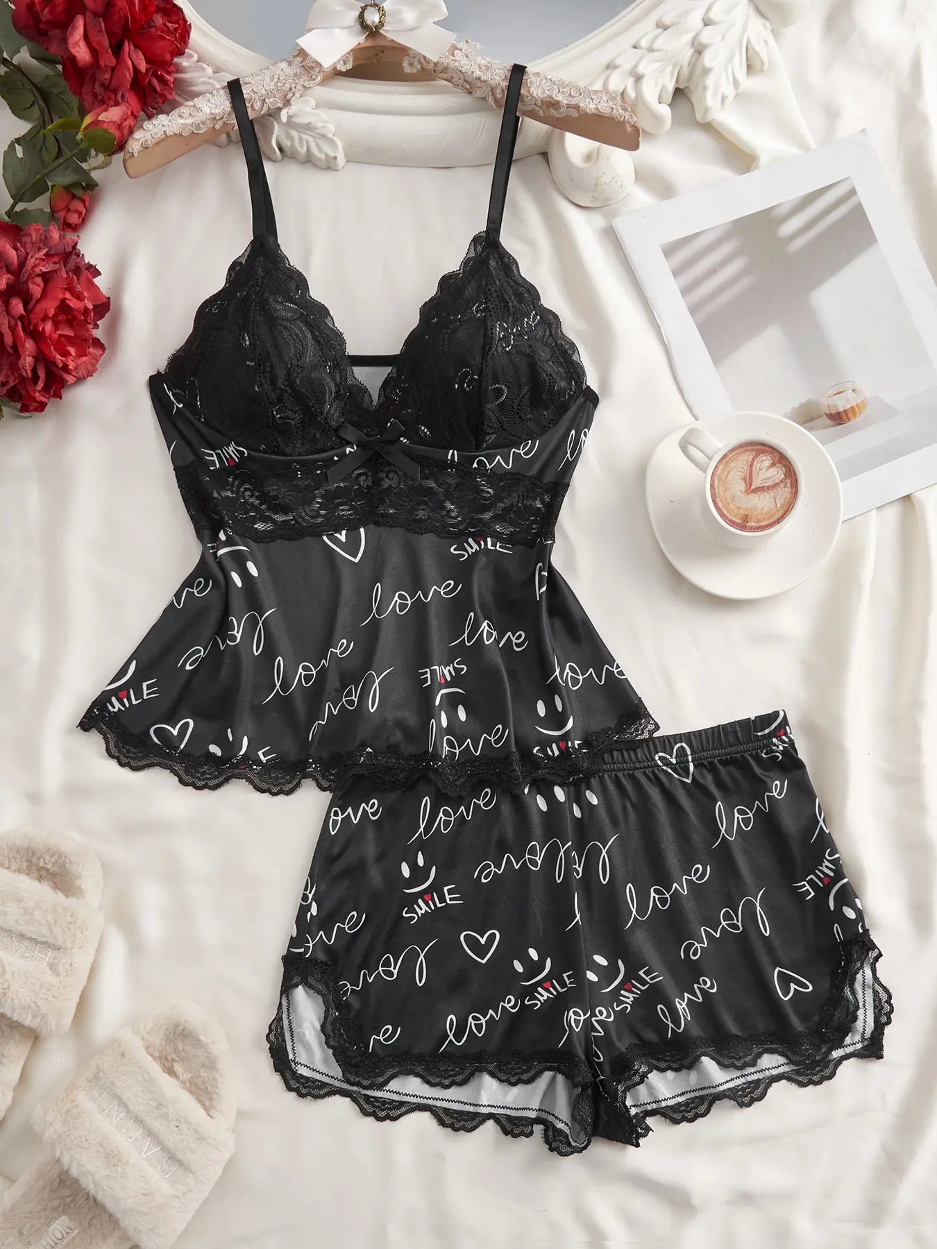 NINONERA Plain Lace Patchwork Bow Decor Cami Top & Shorts PJ Set — Black Heart