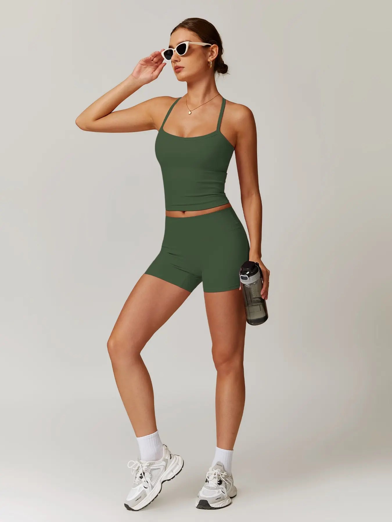 NINONERA Two-piece Set Women's Solid Backless Cami Top & High Waist Shorts Tracksuit Set — Ink Green